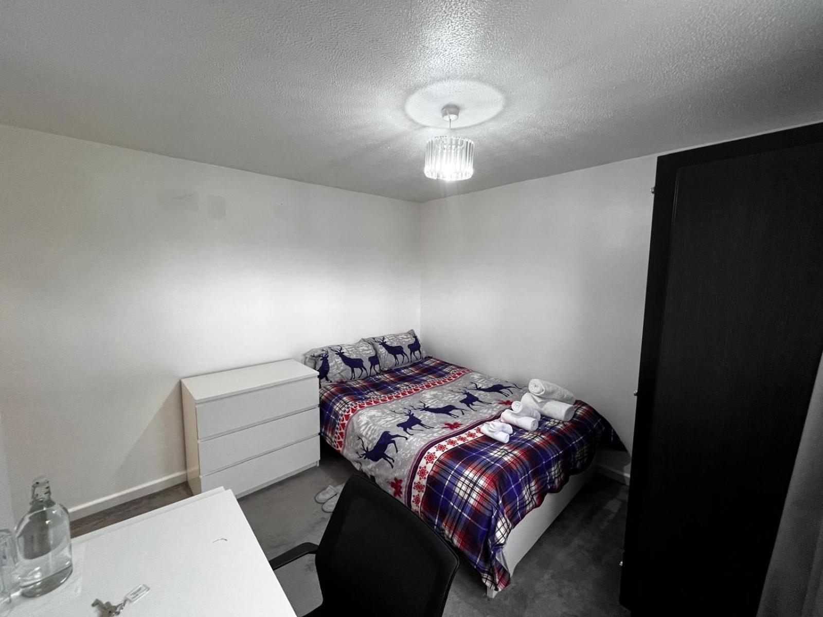 Plaistow Comfort Stay 런던 외부 사진